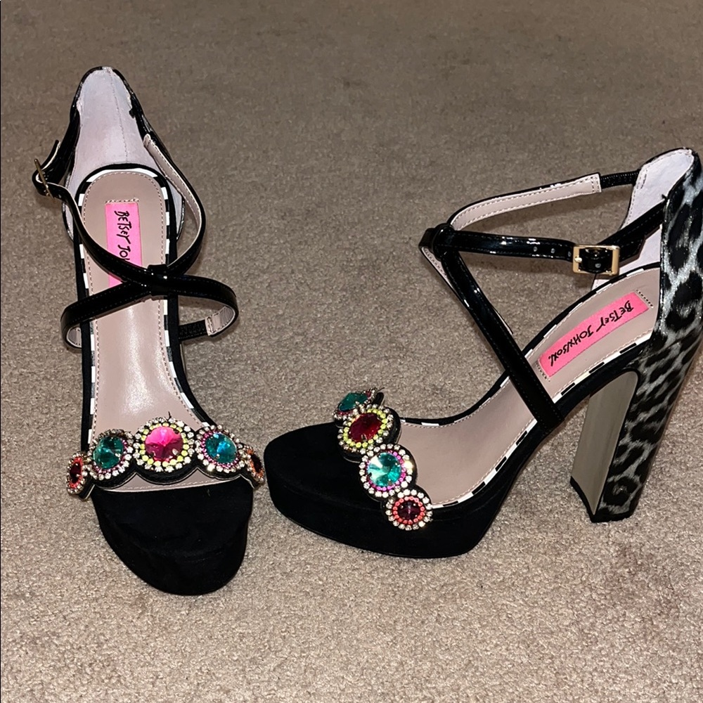 Betsey Johnson Black & Leopard Print Heels with Embellished front